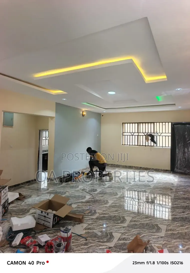 4bdrm Duplex in Okebadan Estate for rent in Akobo