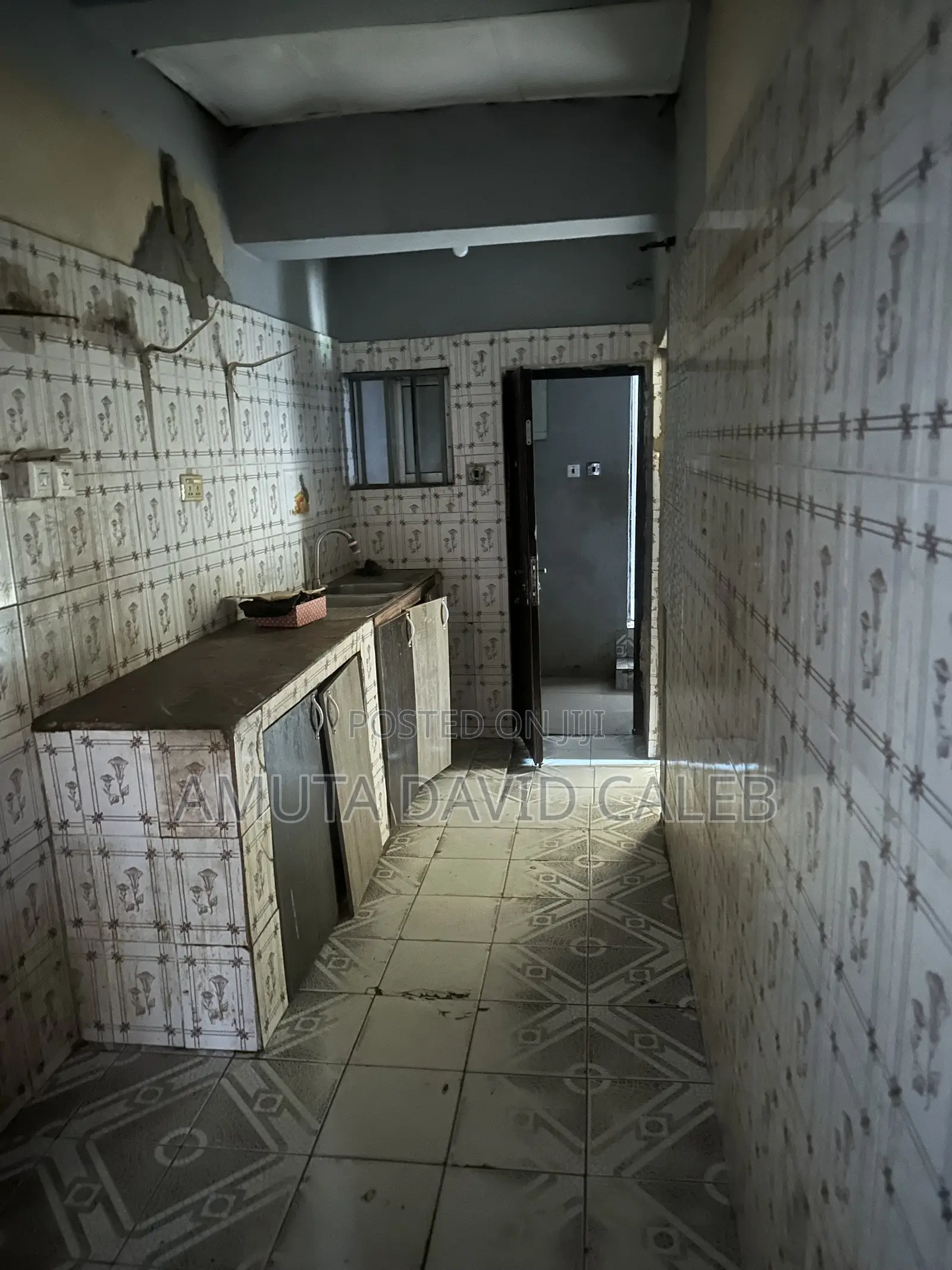 Mini Flat in Nia Quarter Estate for sale in Karu