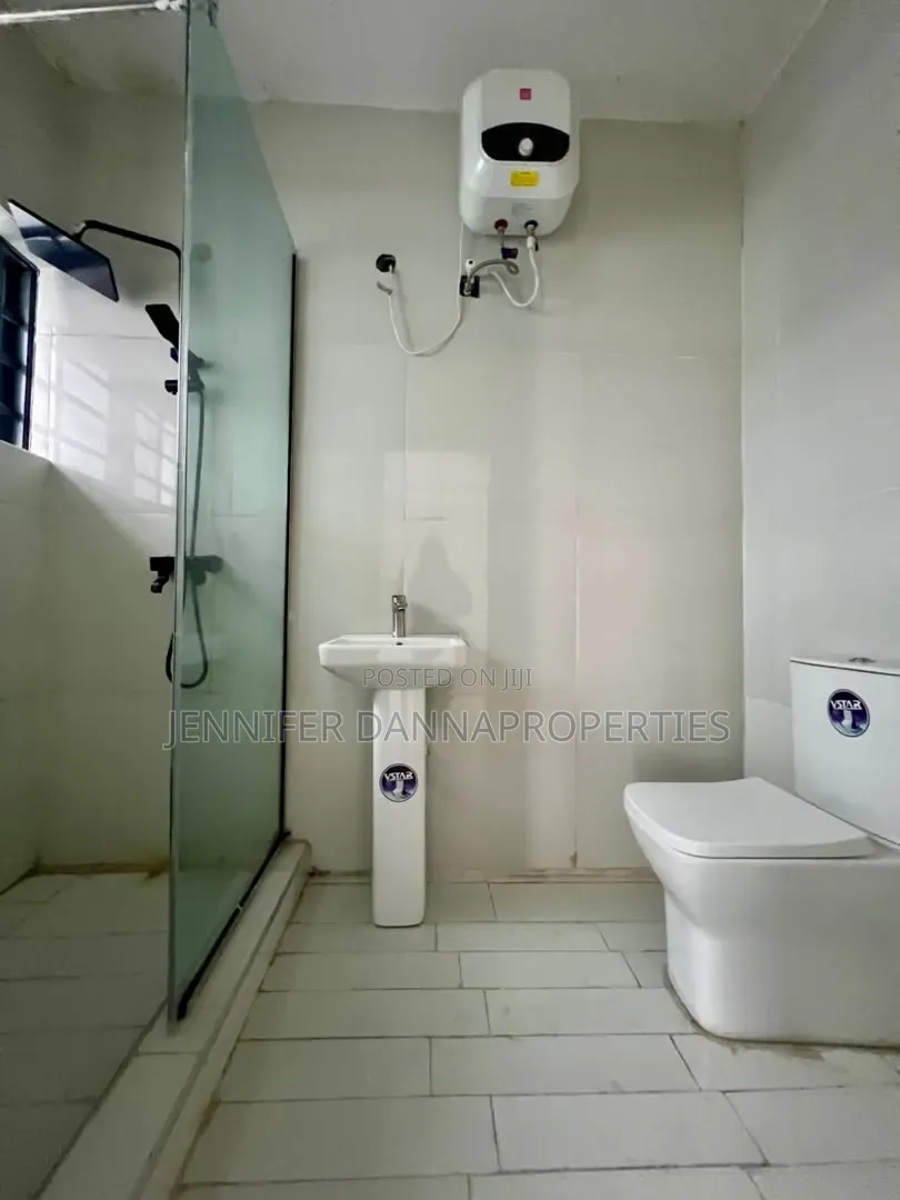 3bdrm Duplex in Lafiaji for sale in Lafiaji