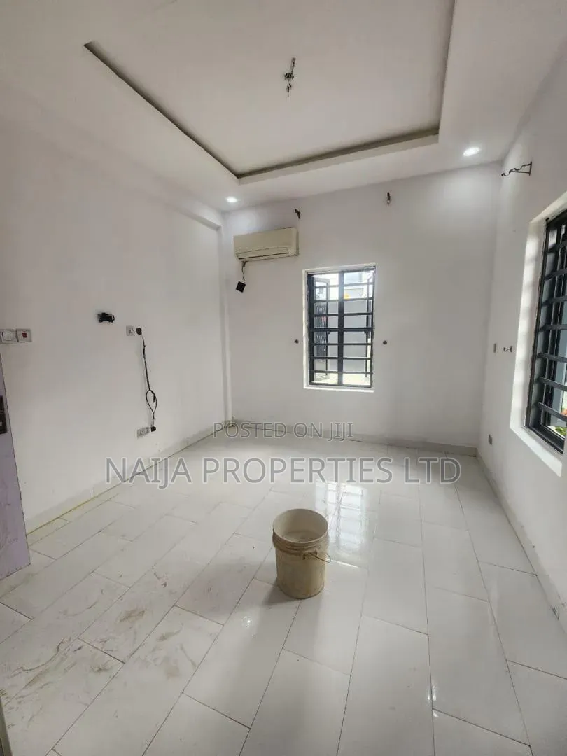 2bdrm Apartment in Ilasan-Ikate for rent in Ilasan