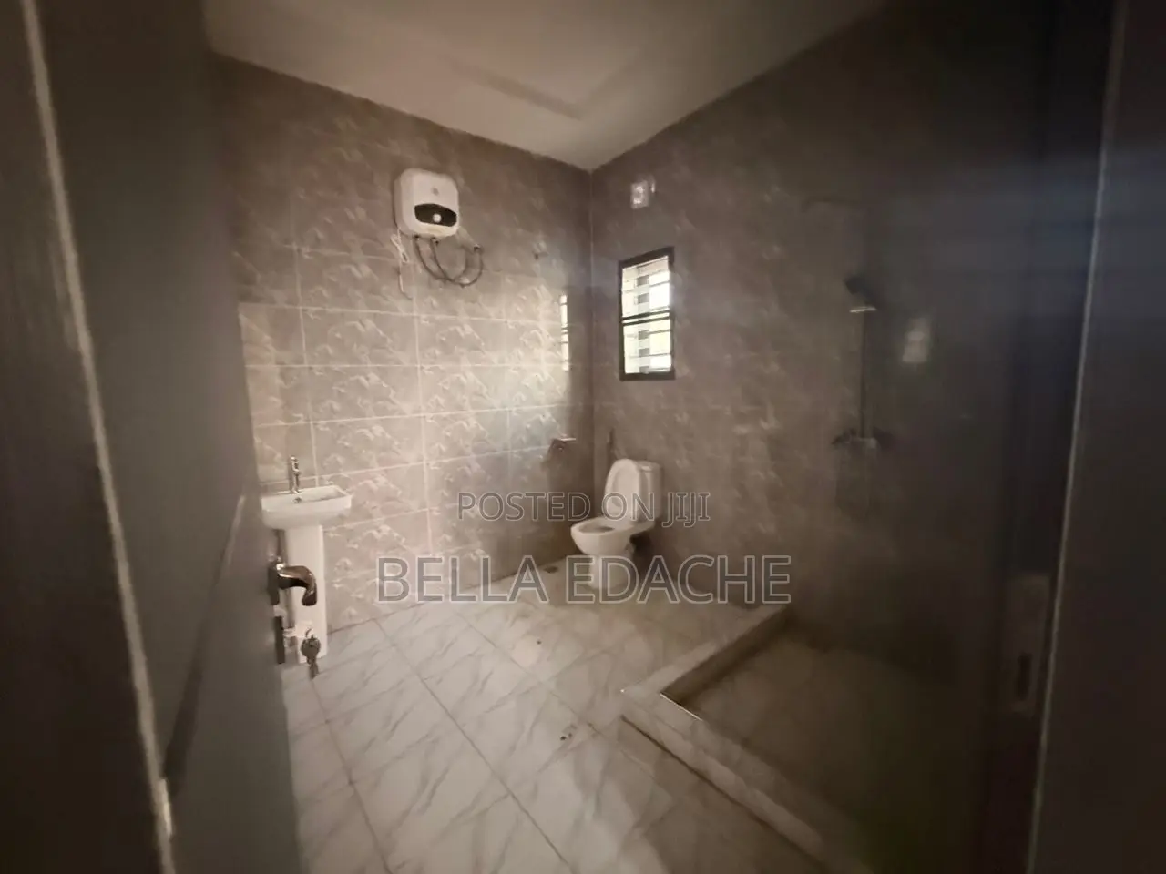 4bdrm Townhouse / Terrace in Asokoro for rent in Asokoro