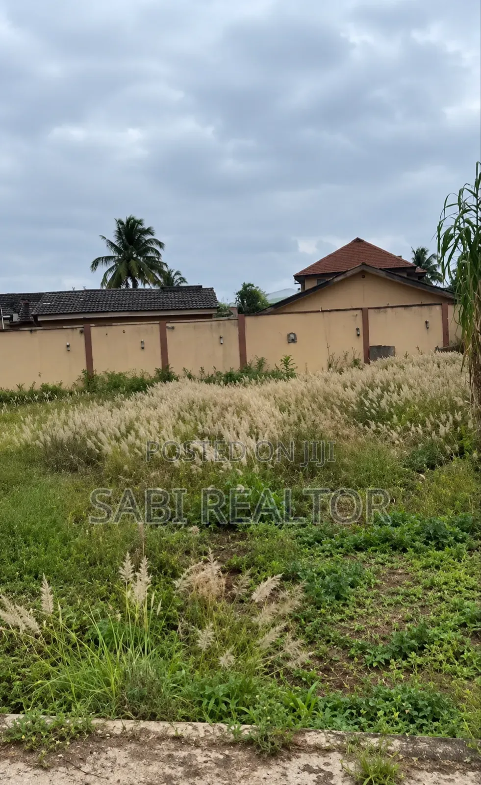 Full Plot of Land With 3 Shop at Baruwa Just 3 Houses to the Tarred Rd in Baruwa