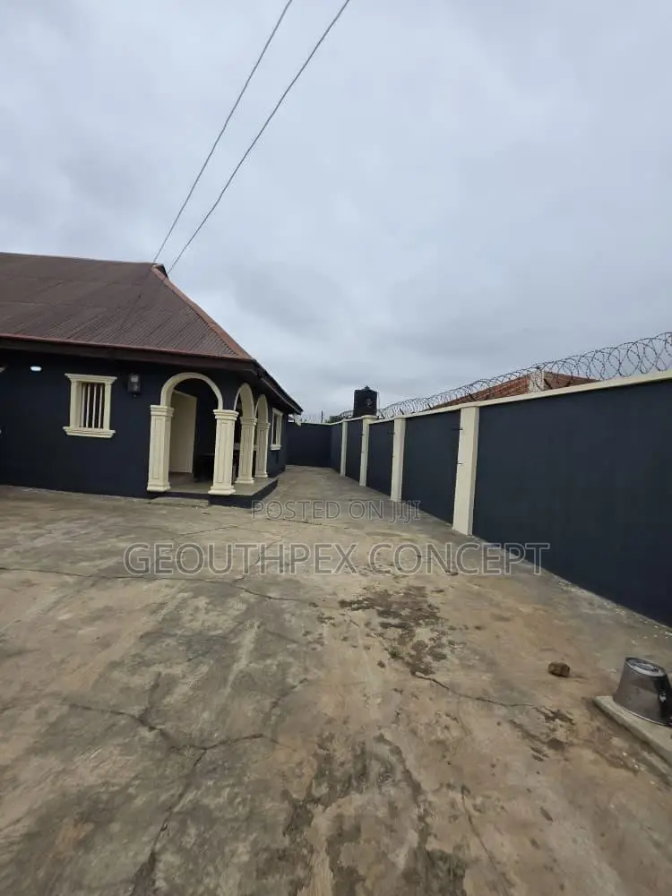 3bdrm Bungalow in Alakia for sale in Alakia