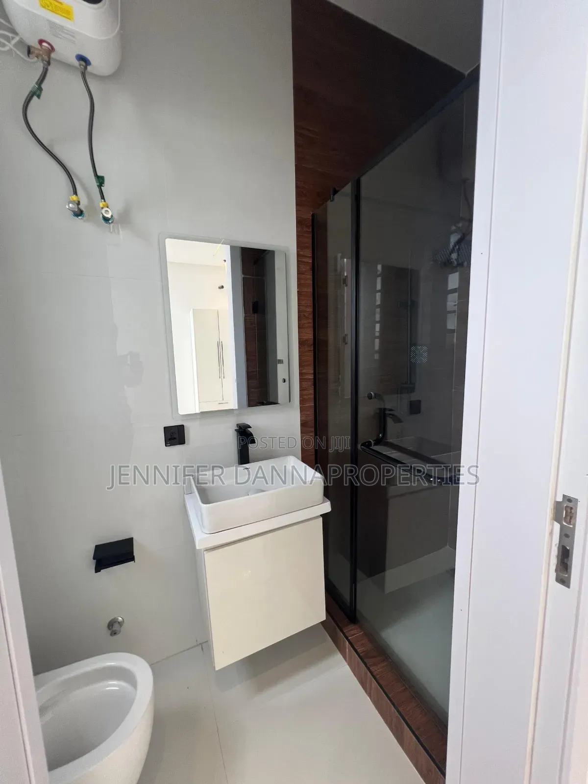 5bdrm Duplex in Sangotedo for sale in Sangotedo