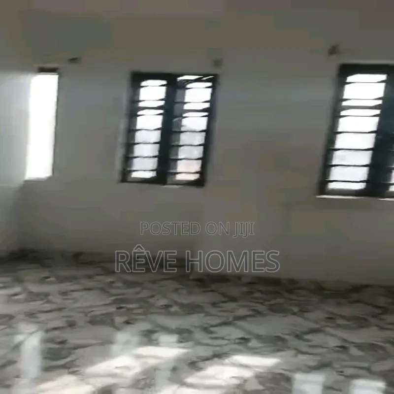 2bdrm Block of Flats in Ebute Metta for rent in Ebute Metta