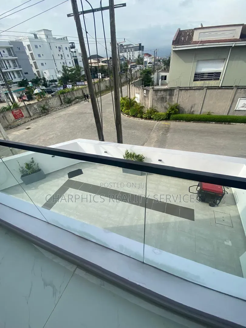 5bdrm Duplex in Lekki Phase 1 for rent in Lekki Phase 1