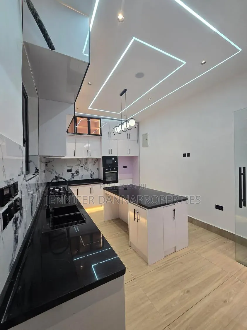 4bdrm Duplex in Ado / Ajah for sale in Ado / Ajah
