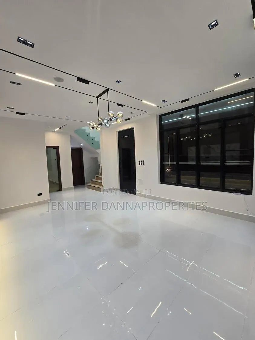 4bdrm Duplex in Ado / Ajah for sale in Ado / Ajah