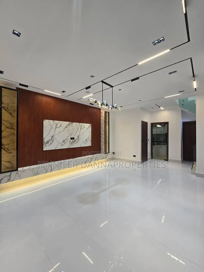 4bdrm Duplex in Ado / Ajah for sale in Ado / Ajah
