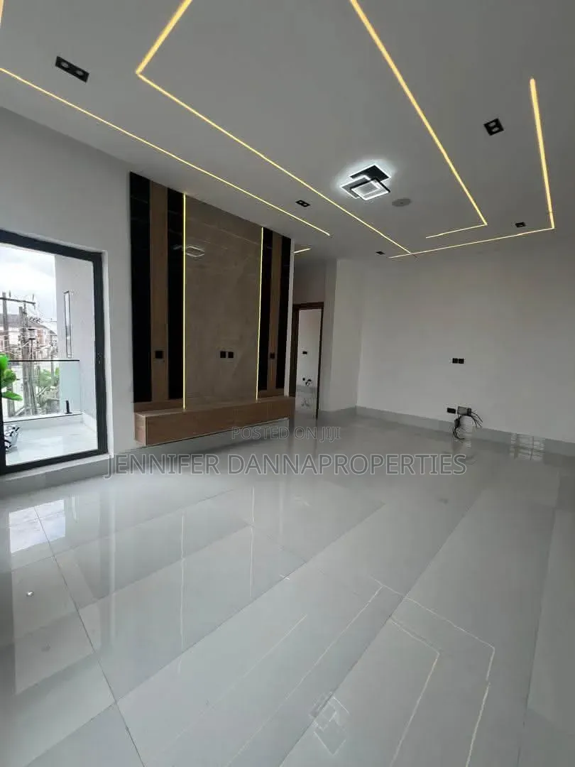 4bdrm Duplex in Sangotedo for sale in Sangotedo