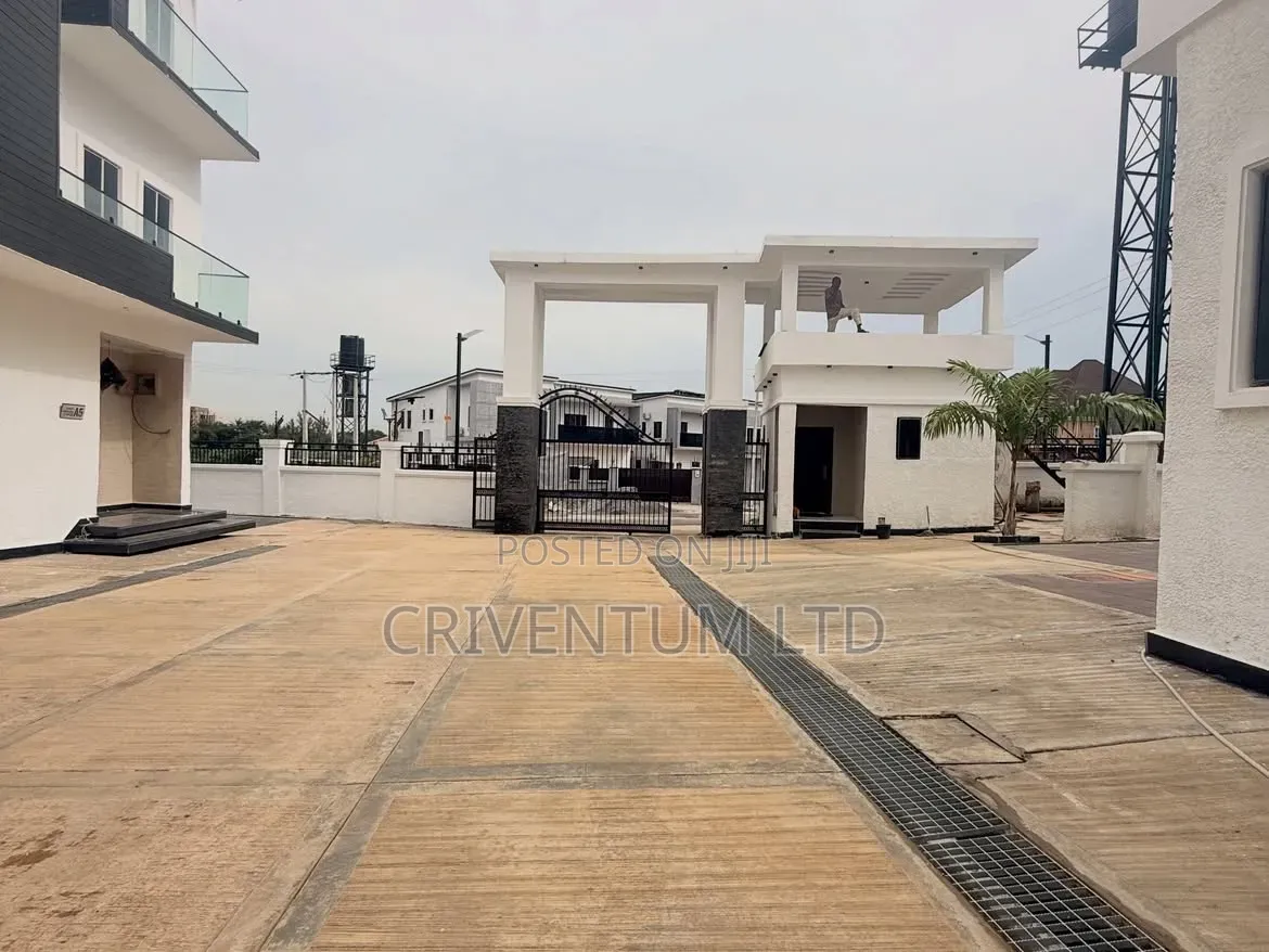 5bdrm Duplex in Jahi for sale in Jahi