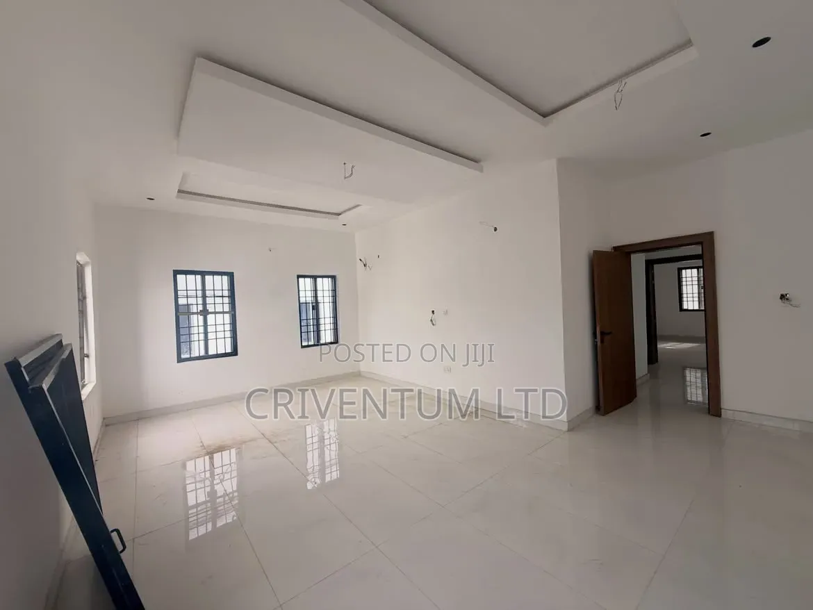 5bdrm Duplex in Jahi for sale in Jahi