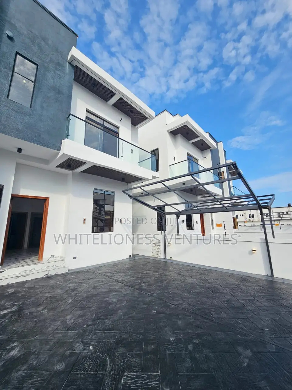 4bdrm Duplex in Ajah for sale in Oke Ira / Ajah