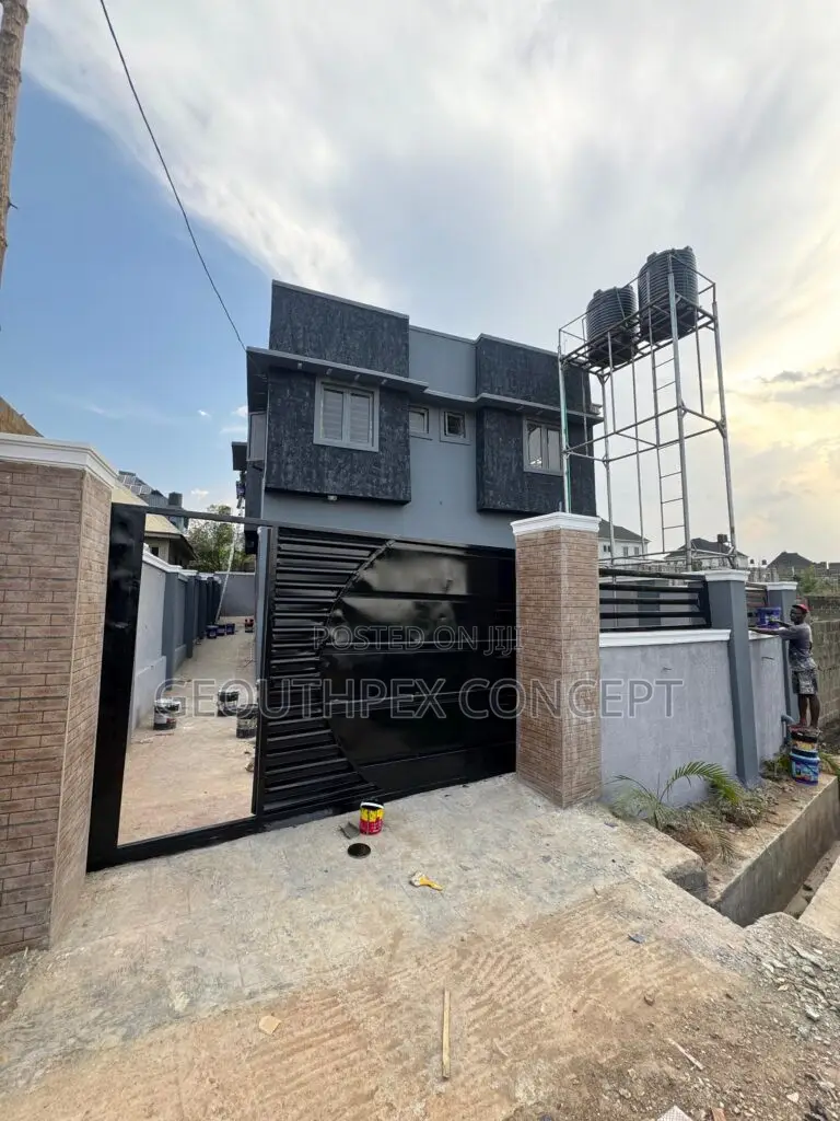 2bdrm Block of Flats in Almond, Akobo for sale in Akobo