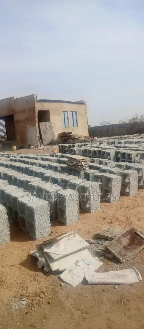 500 Square Meter Estate Plot for 5 Bedr in Idu