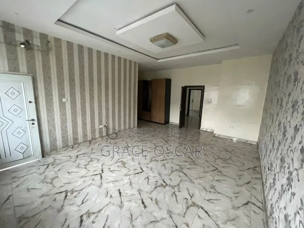 4bdrm Duplex in Agungi for sale in Agungi