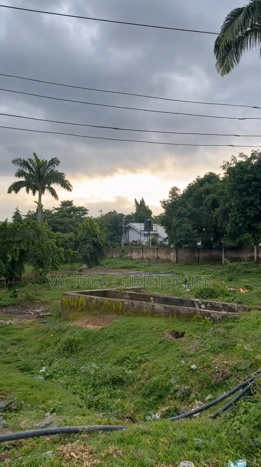1 Hectare Residential Land in Jabi