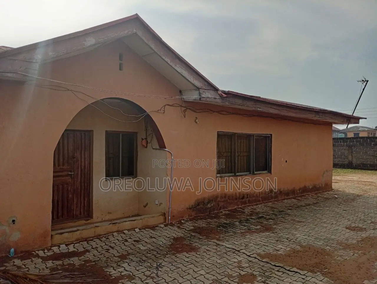 3bdrm Bungalow in Ayobo for sale in Ayobo