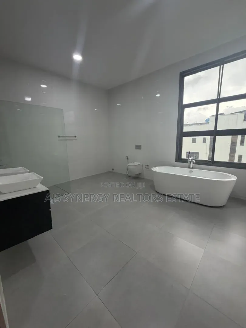 5bdrm Duplex in Ikoyi S.W for sale in Ikoyi S.W