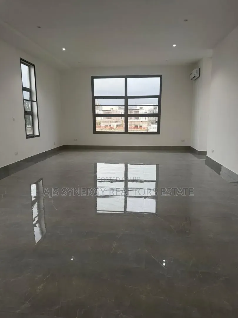 5bdrm Duplex in Ikoyi S.W for sale in Ikoyi S.W