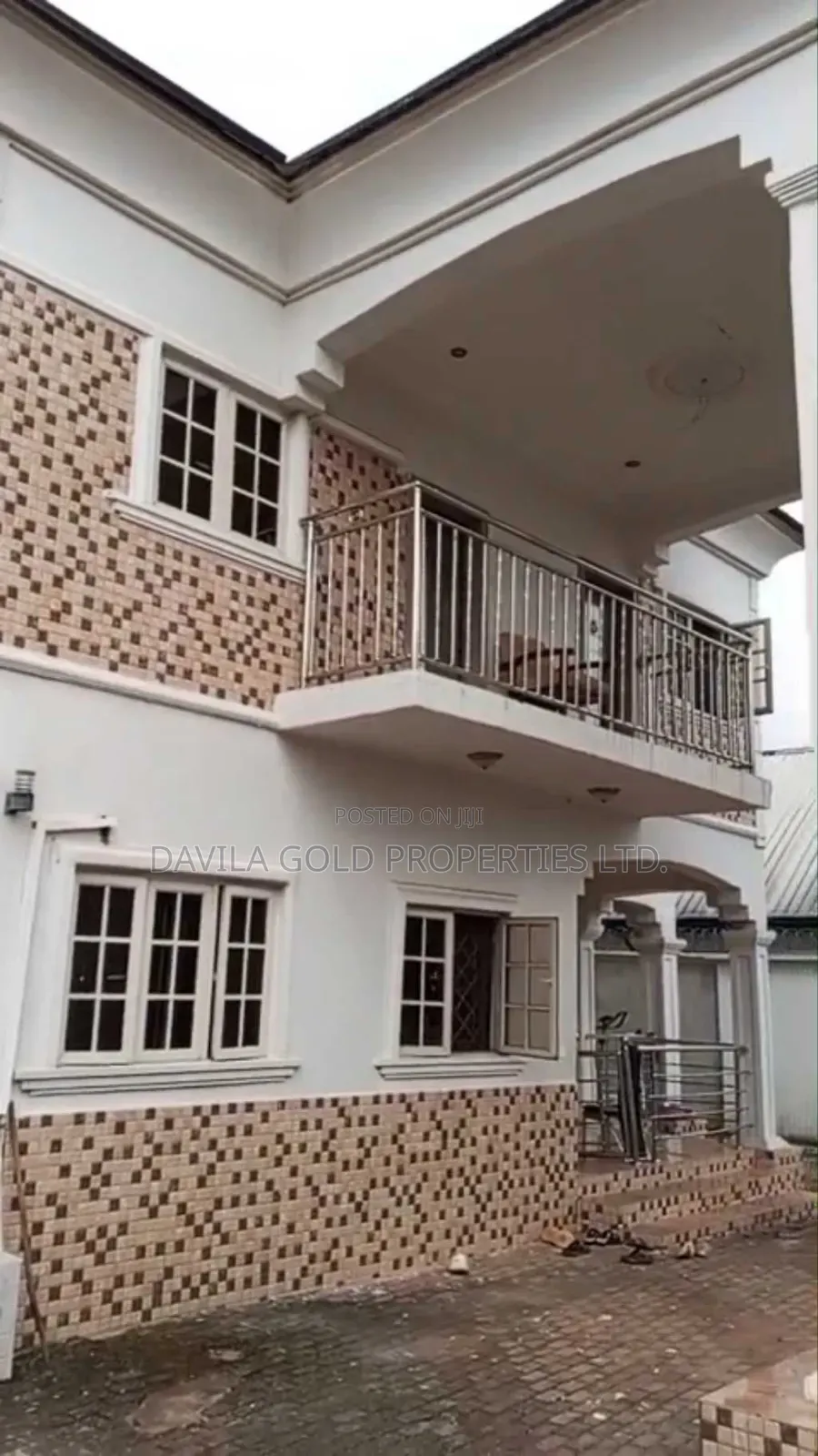 5bdrm Duplex in Benin City for sale in Benin City