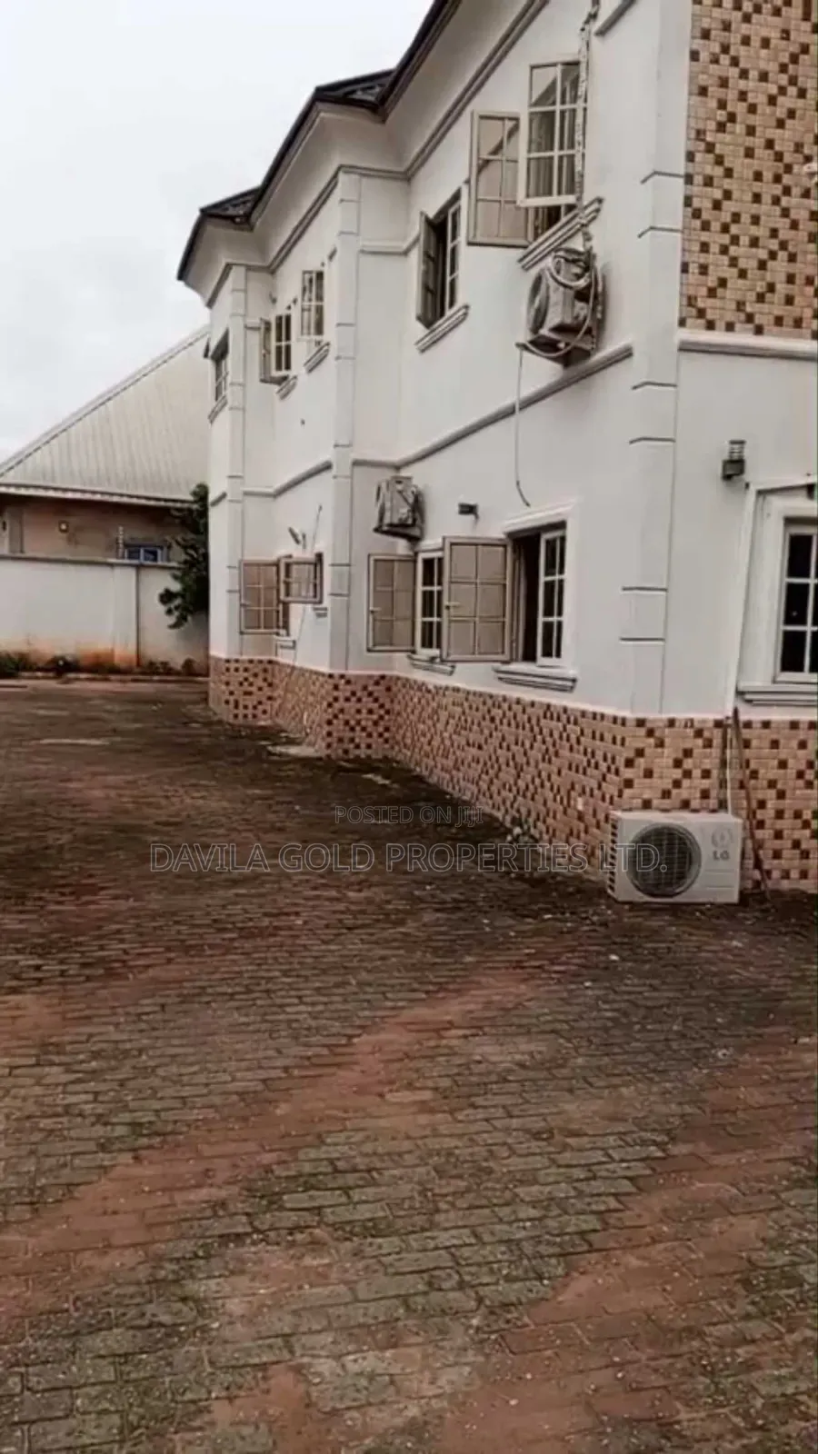 5bdrm Duplex in Benin City for sale in Benin City