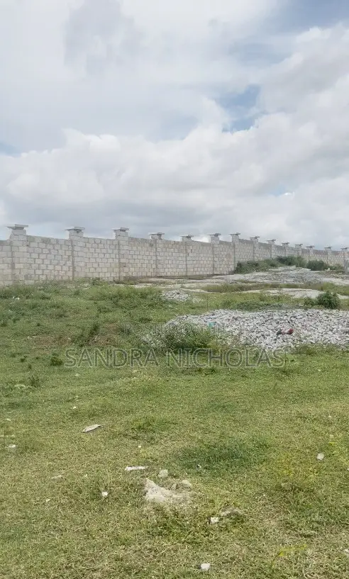 200 Square Meter Estate Plot for 4 Bedroom Terrace Duplex in Idu