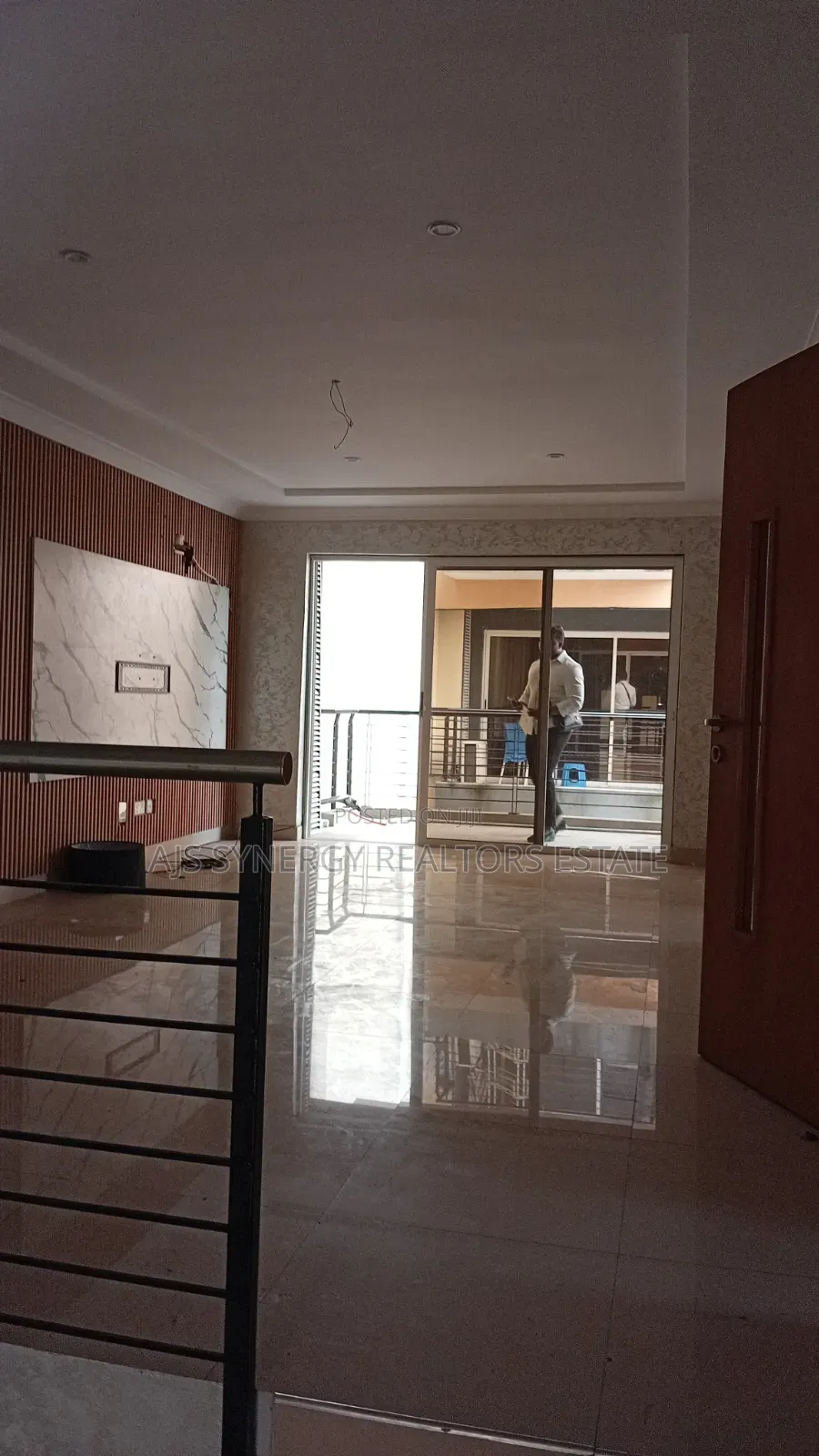 2bdrm Townhouse / Terrace in Lekki Phase 1 for rent in Lekki Phase 1