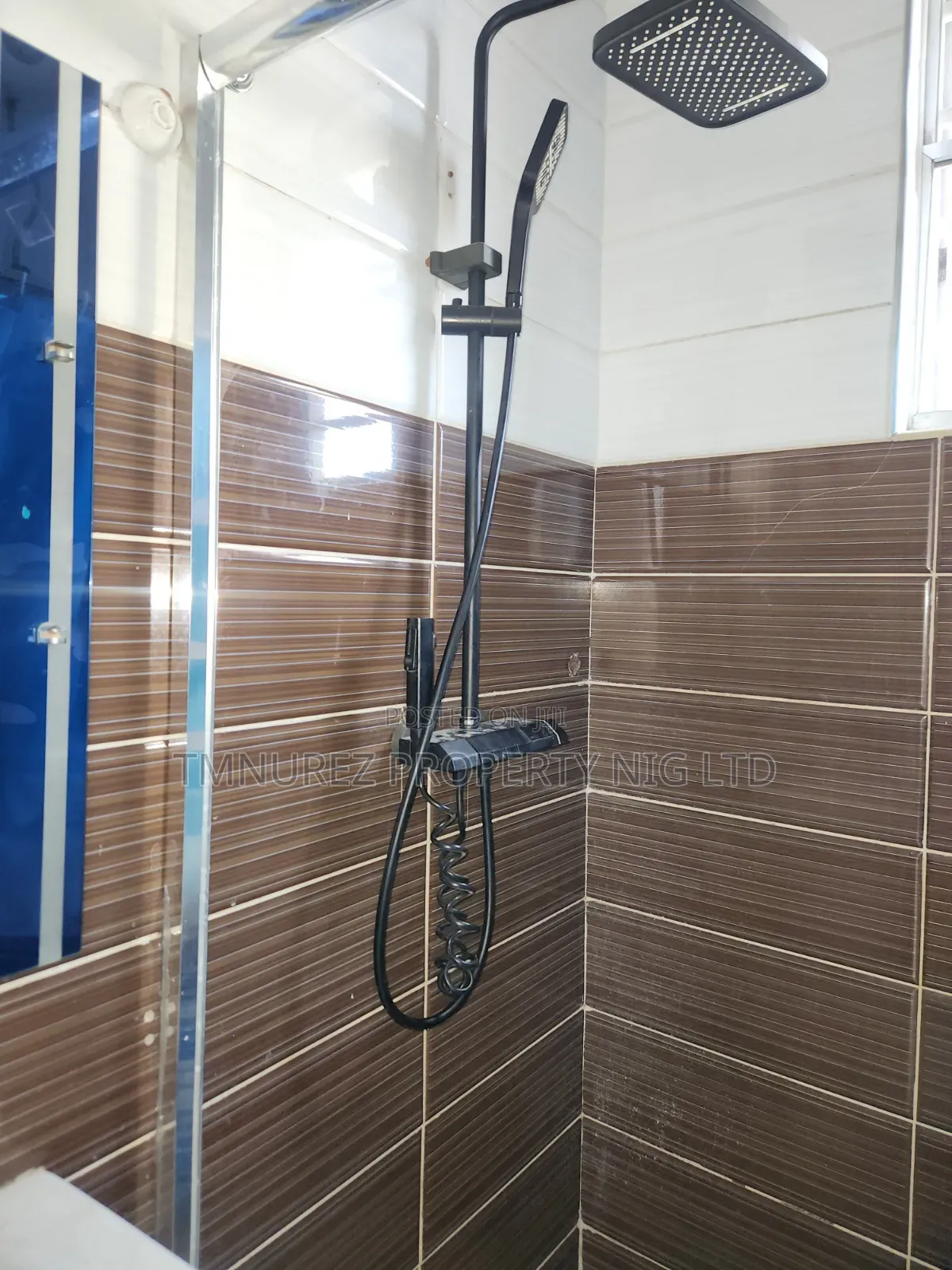 Studio Apartment in Chevron for rent in Chevron