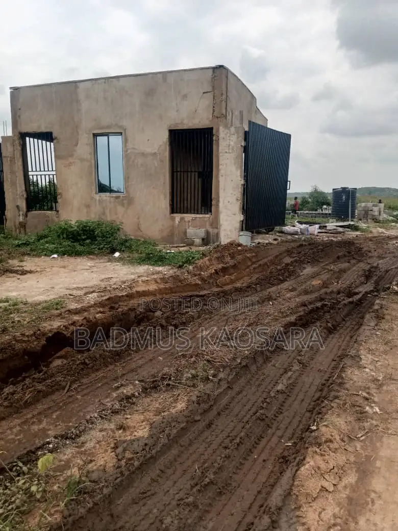 350SQM Estate Land Ideal for 3 Bedroom Semidetached Duplex With R of O in Idu