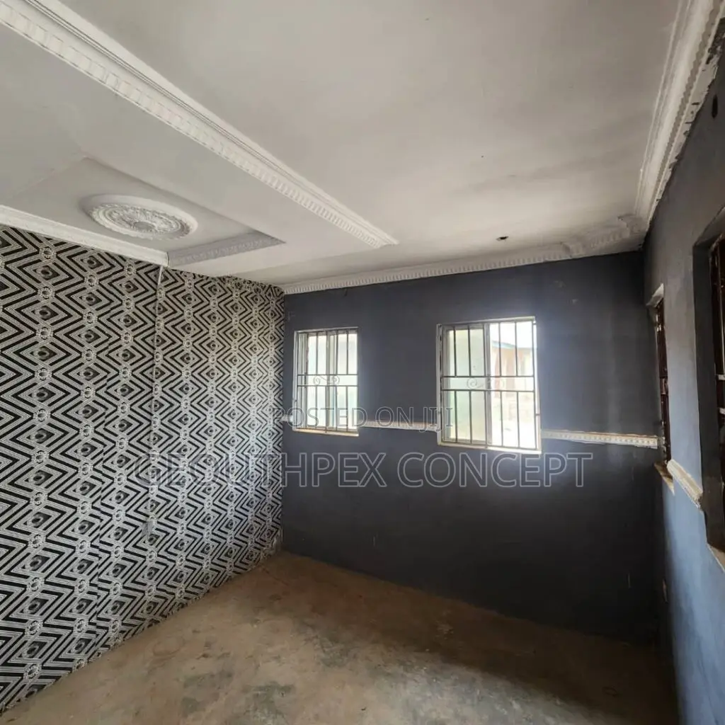 2bdrm Block of Flats in Olorunsogo for sale in Olorunsogo