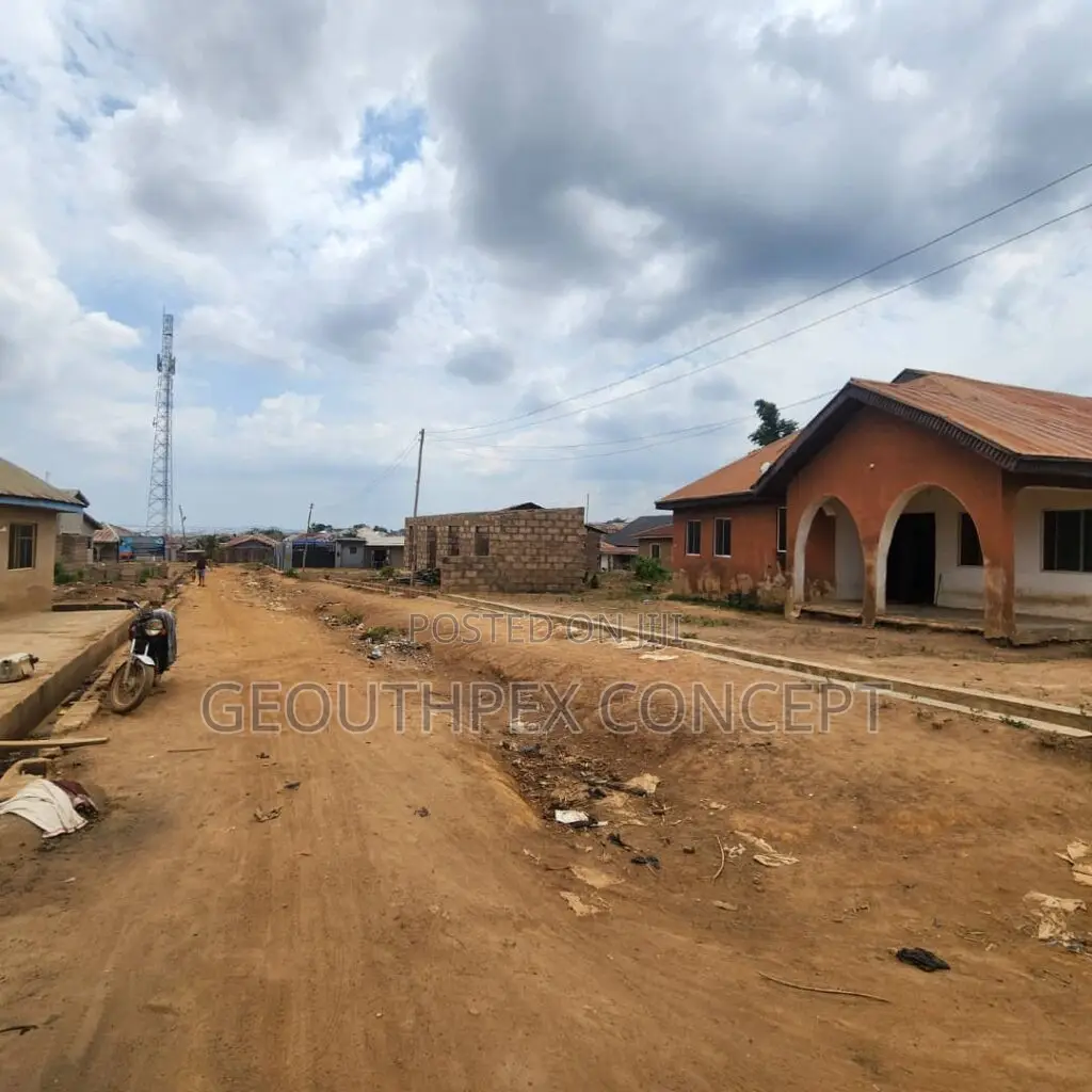2bdrm Block of Flats in Olorunsogo for sale in Olorunsogo