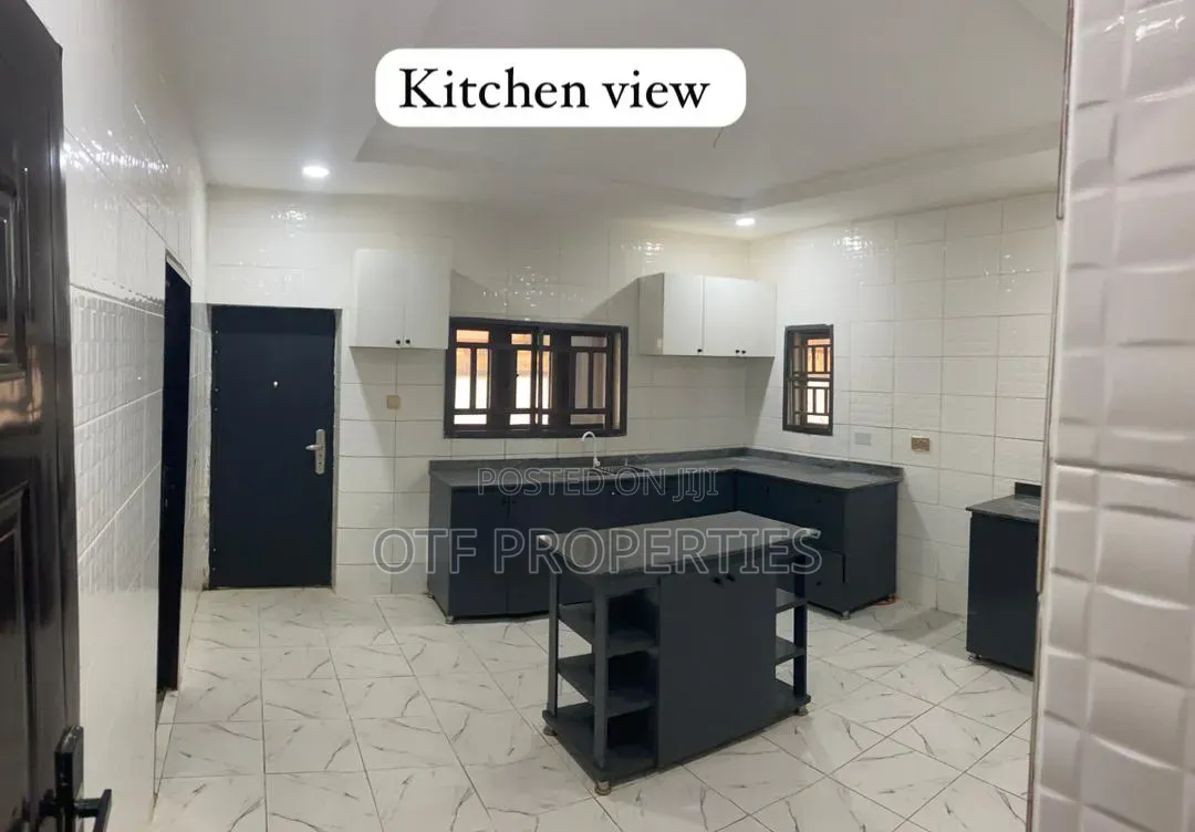 3bdrm Apartment in Bwari for sale in Bwari / Bwari