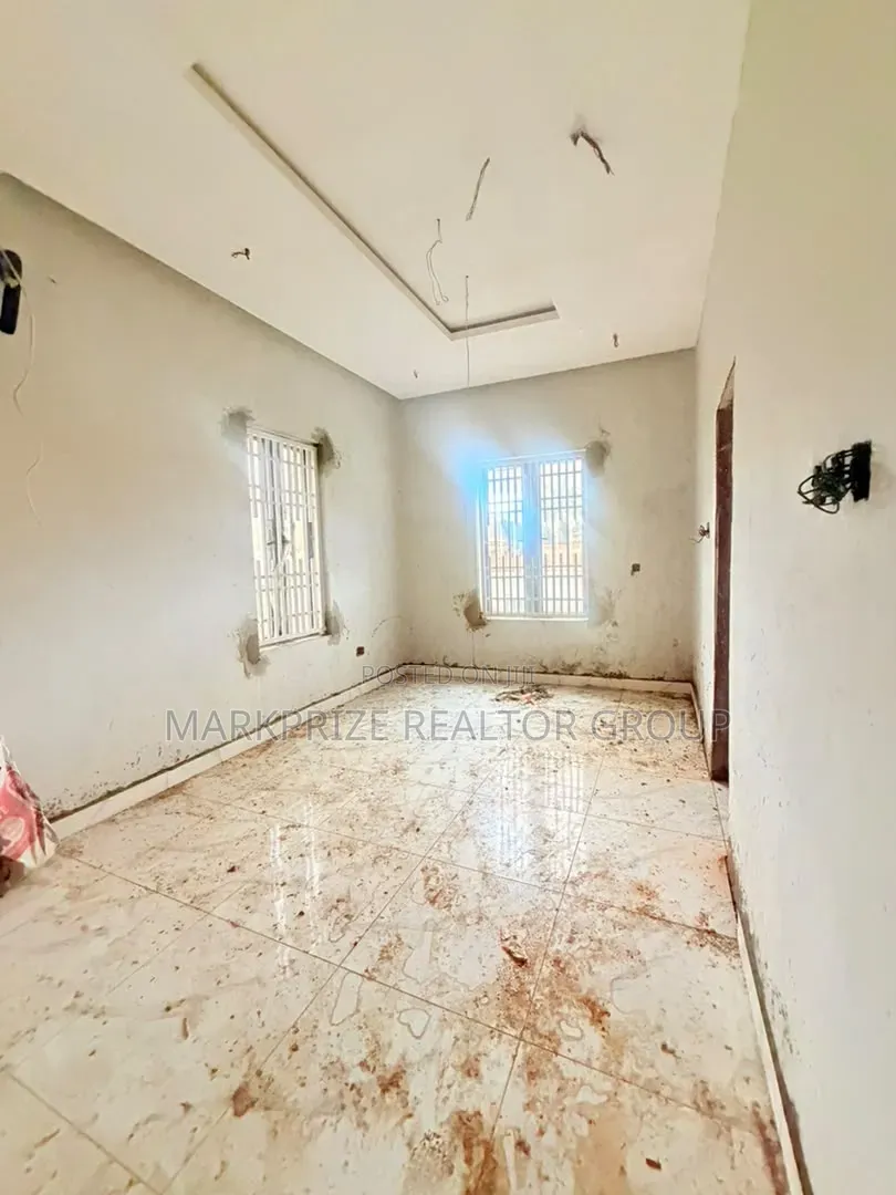 5bdrm Duplex in Omole Phase 1 Lagos for sale in Omole Phase 1