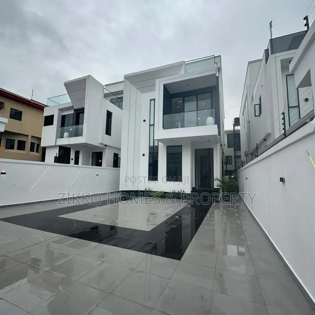 5bdrm Duplex in Lekki for sale in Lekki Phase 1