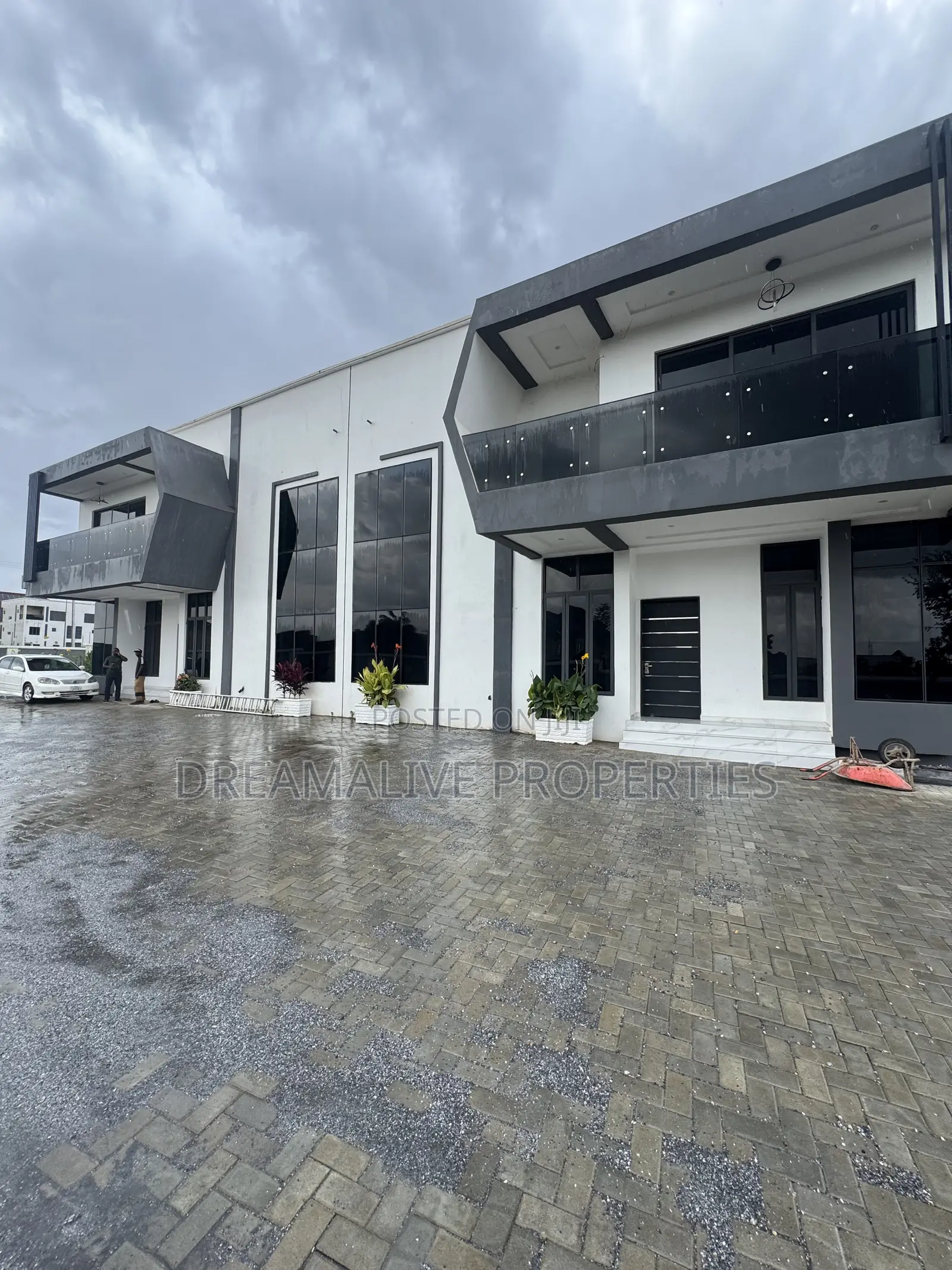 4bdrm Duplex in Idu for rent in Idu