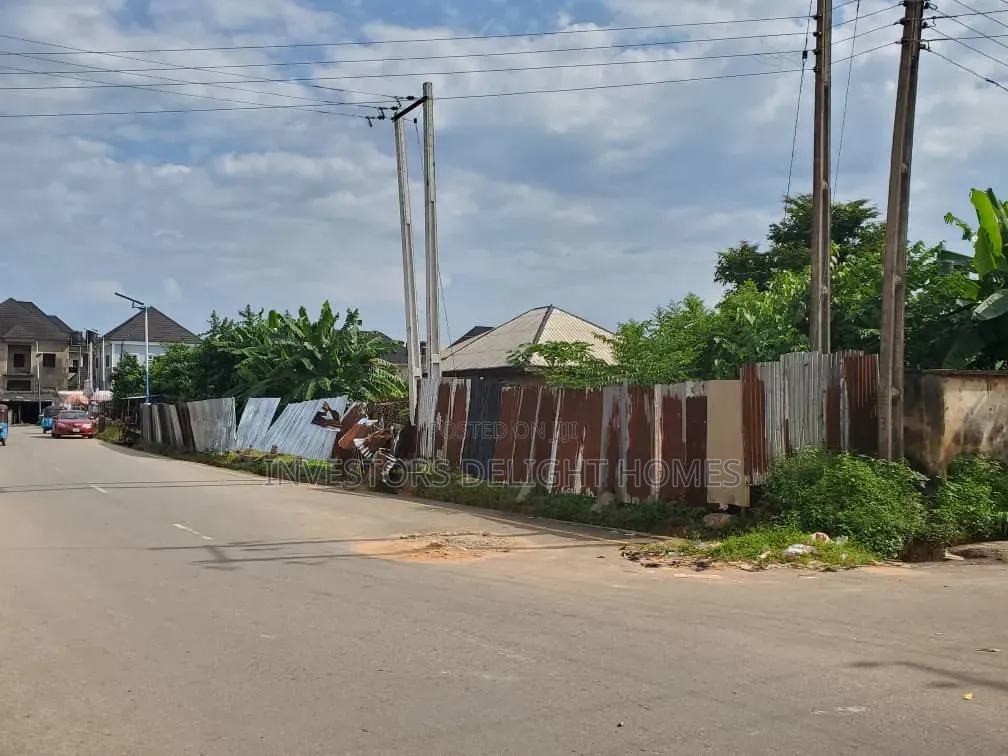 Land for Sale in Oshimili North