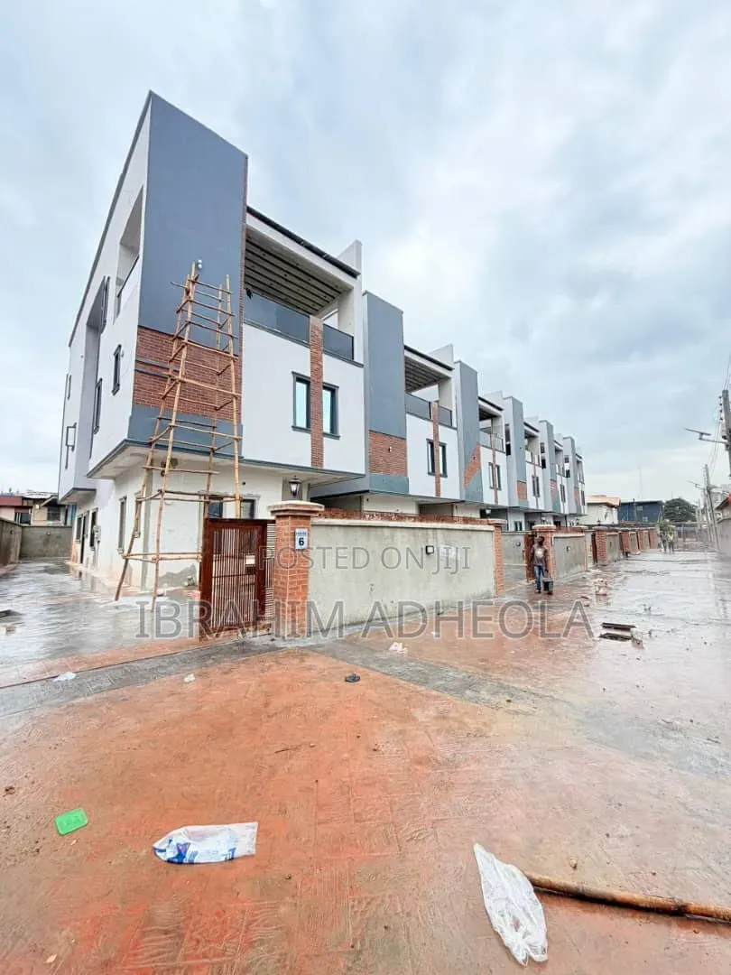 5bdrm Duplex in Opebi for sale in Opebi