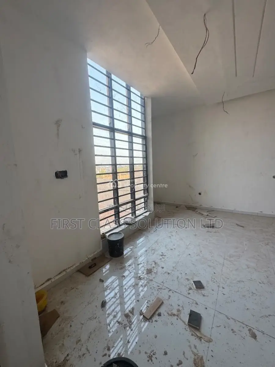 4bdrm Duplex in Enugu State for sale in Enugu State