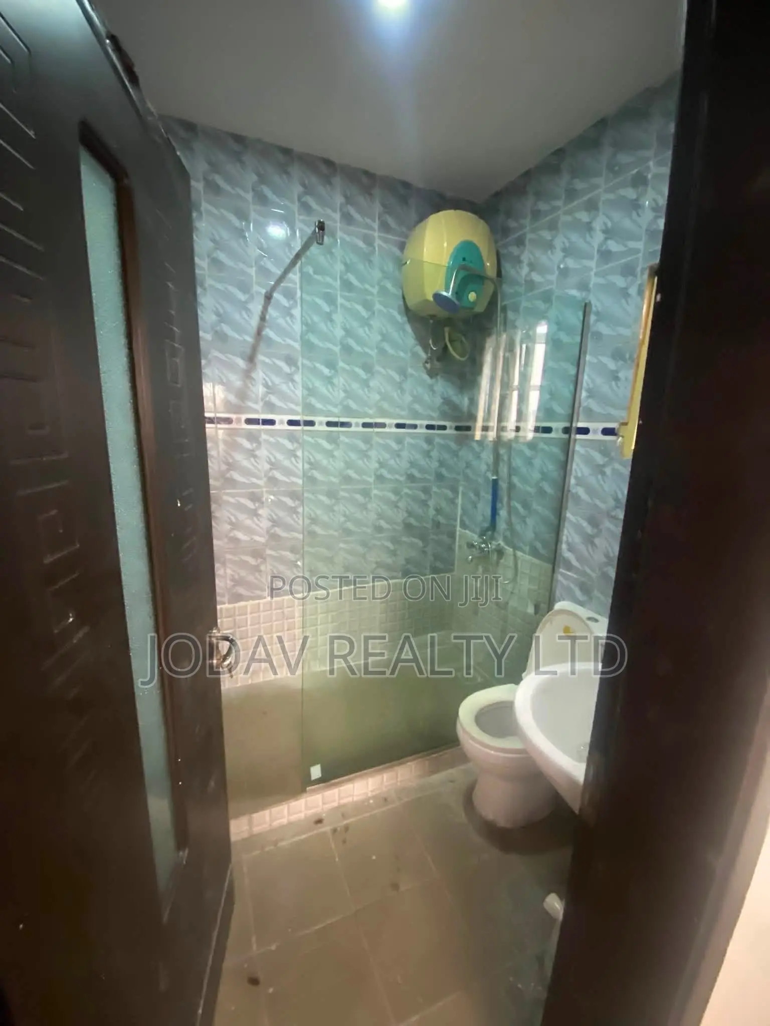 2bdrm Block of Flats in Stadium Road, Elekahia for rent in Elekahia