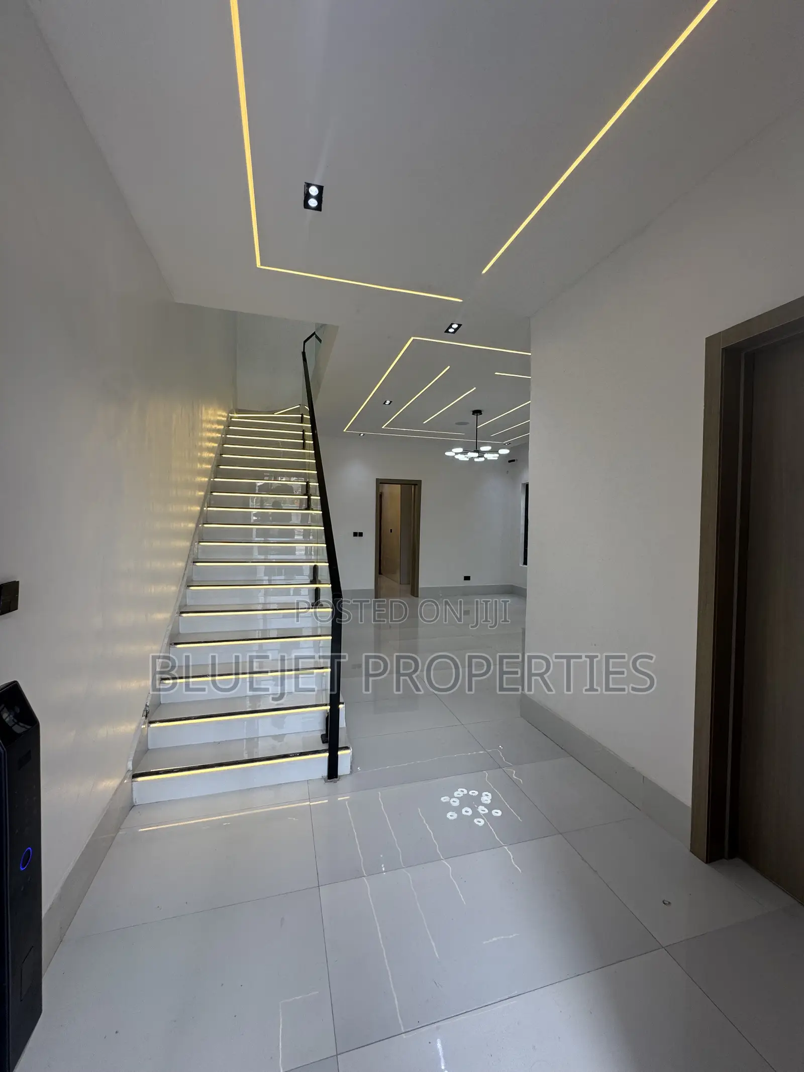 4bdrm Duplex in Sangotedo for sale in Sangotedo