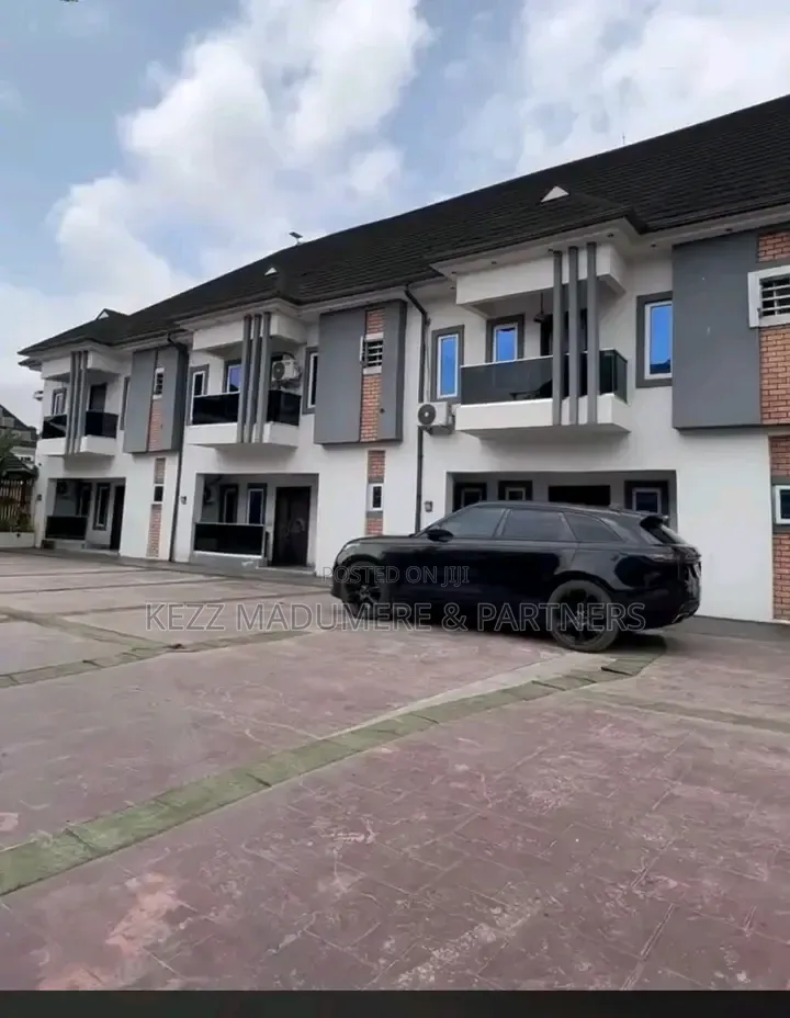 4bdrm Duplex in Ada George ,Port, New Layout for sale in New Layout