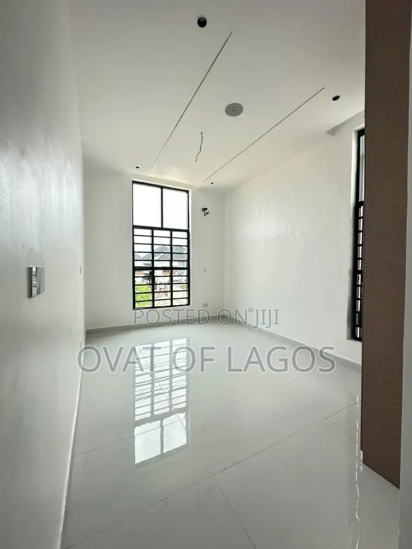 5bdrm Duplex in Orchid, Lekki Expressway for sale in Lekki Expressway