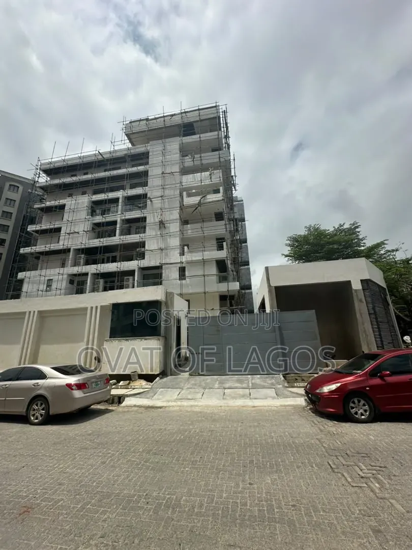 5bdrm Maisonette in Banana Island for sale in Banana Island