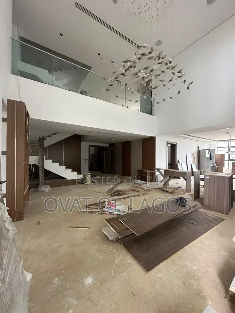 5bdrm Maisonette in Banana Island for sale in Banana Island