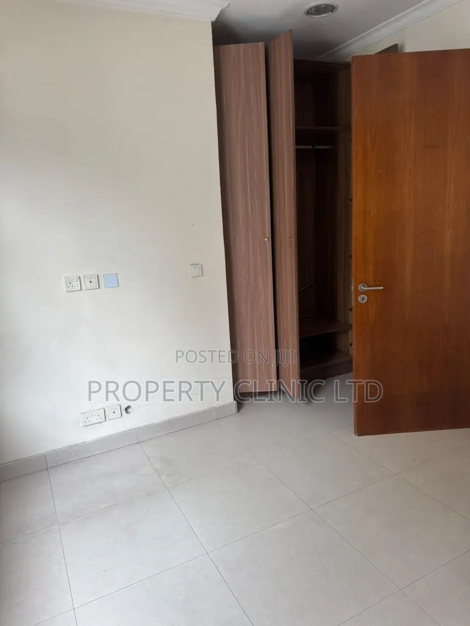 4bdrm Duplex in Parkview Estate for rent in Parkview Estate