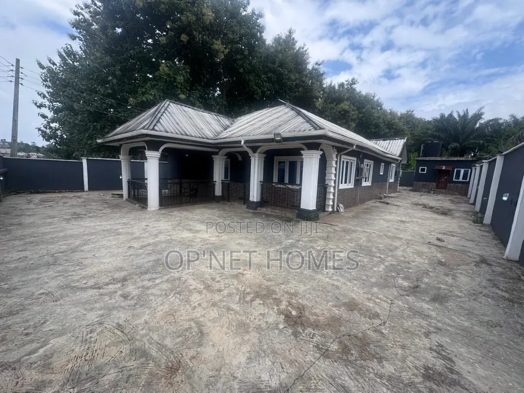 Furnished 3bdrm Bungalow in Akure for sale in Akure