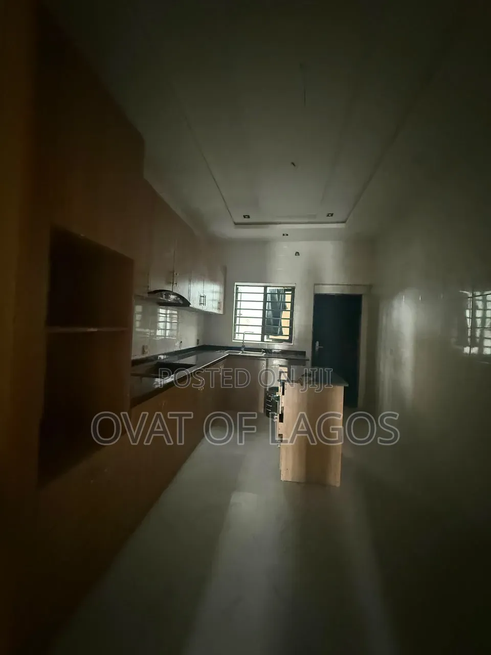 4bdrm Duplex in Ikota for sale in Ikota