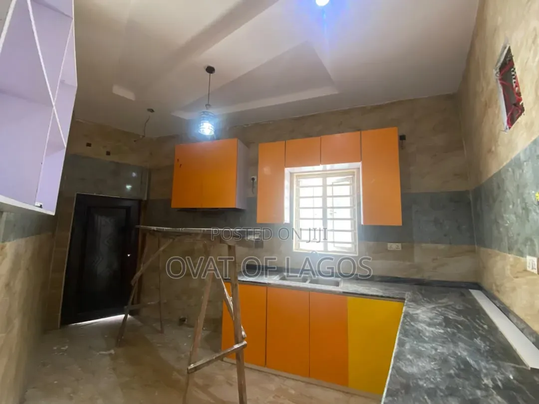 4bdrm Duplex in Thomas Estate for rent in Thomas Estate