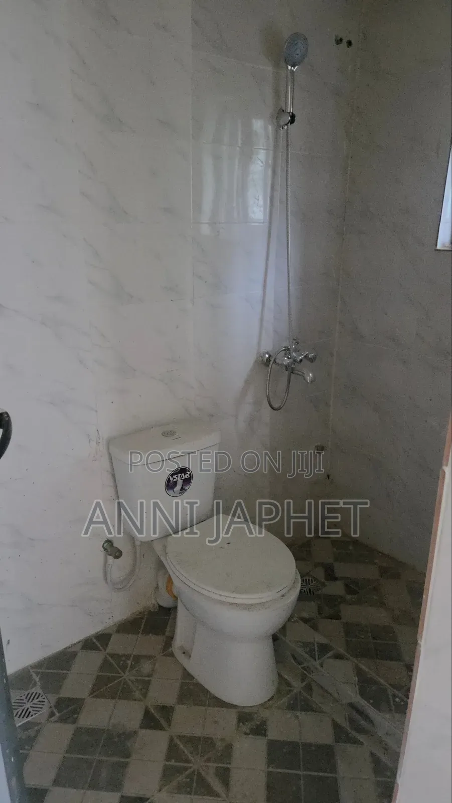 3bdrm Apartment in Ipaya, Egbeda for sale in Egbeda